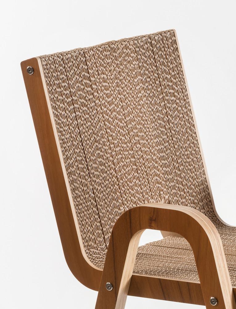 PREZZO SU RICHIESTA - Less Chair- sedia in cartone e Noce Canaletto