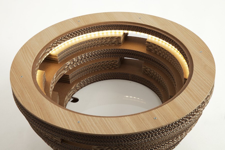 PREZZO SU RICHIESTA - Tavolino Lampada Tappo in cartone con licheni scandinavi veri
